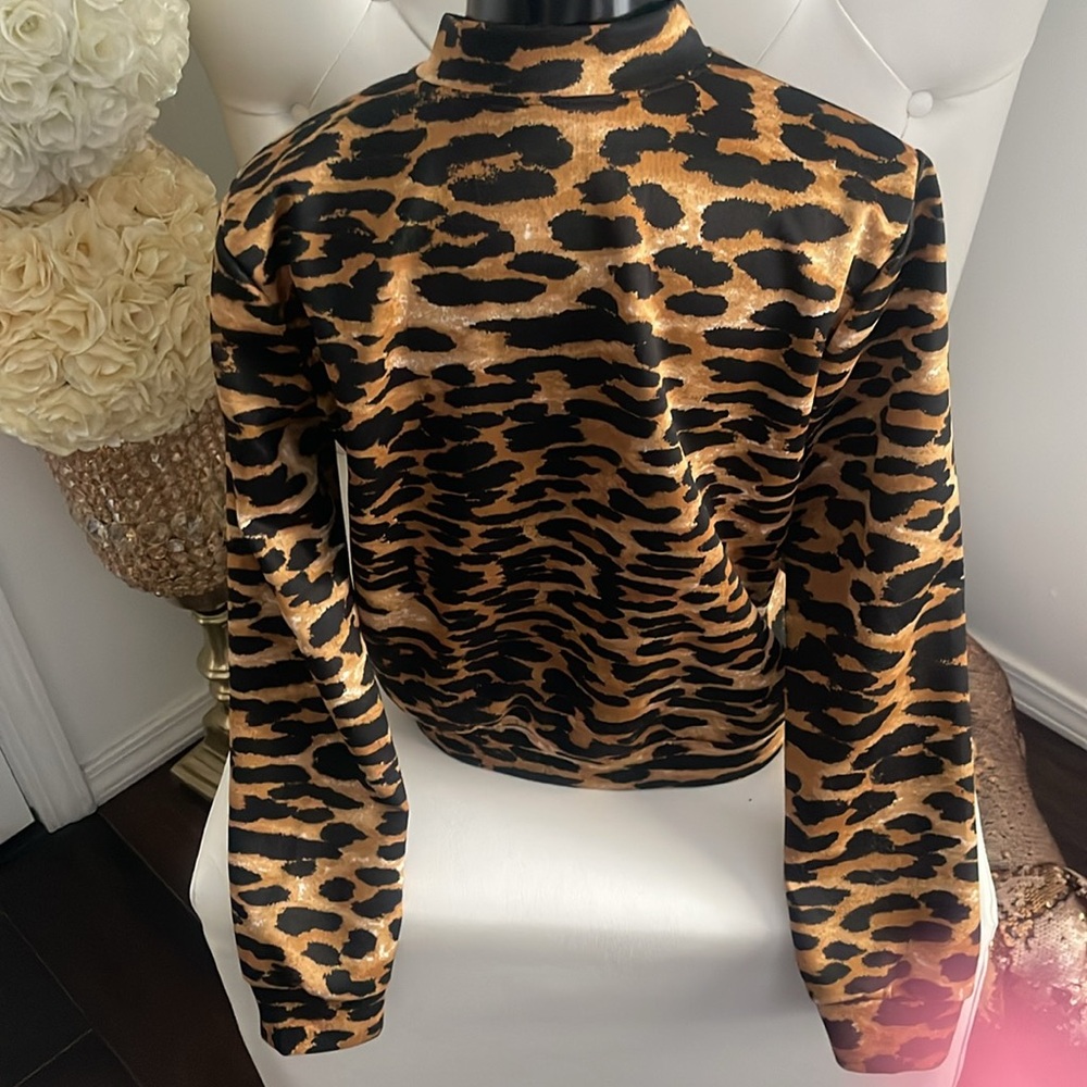 Leopard print womens boomer jacket - Picture 2 of 6